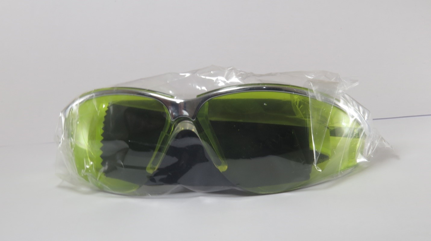 eye protection - راهنمایی فنی خرید تیوپ لیزر های CO2 پرتوان -